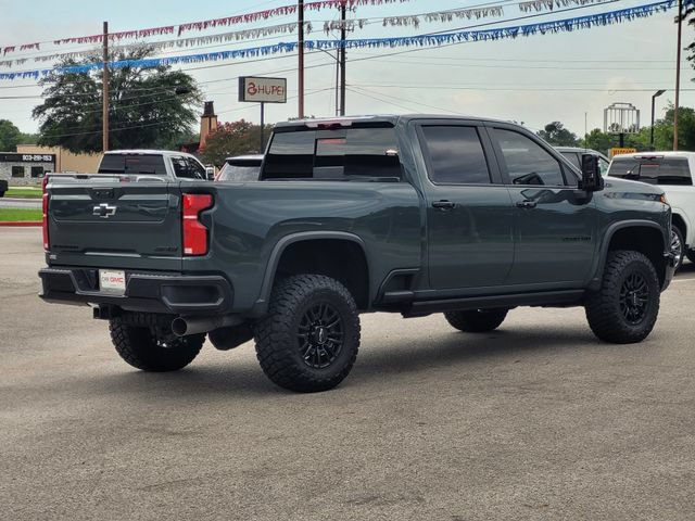 Used 2026 Chevrolet Silverado 2500 ZR2 w/ LPO, Dark Essentials Package AWD/4WD image 4