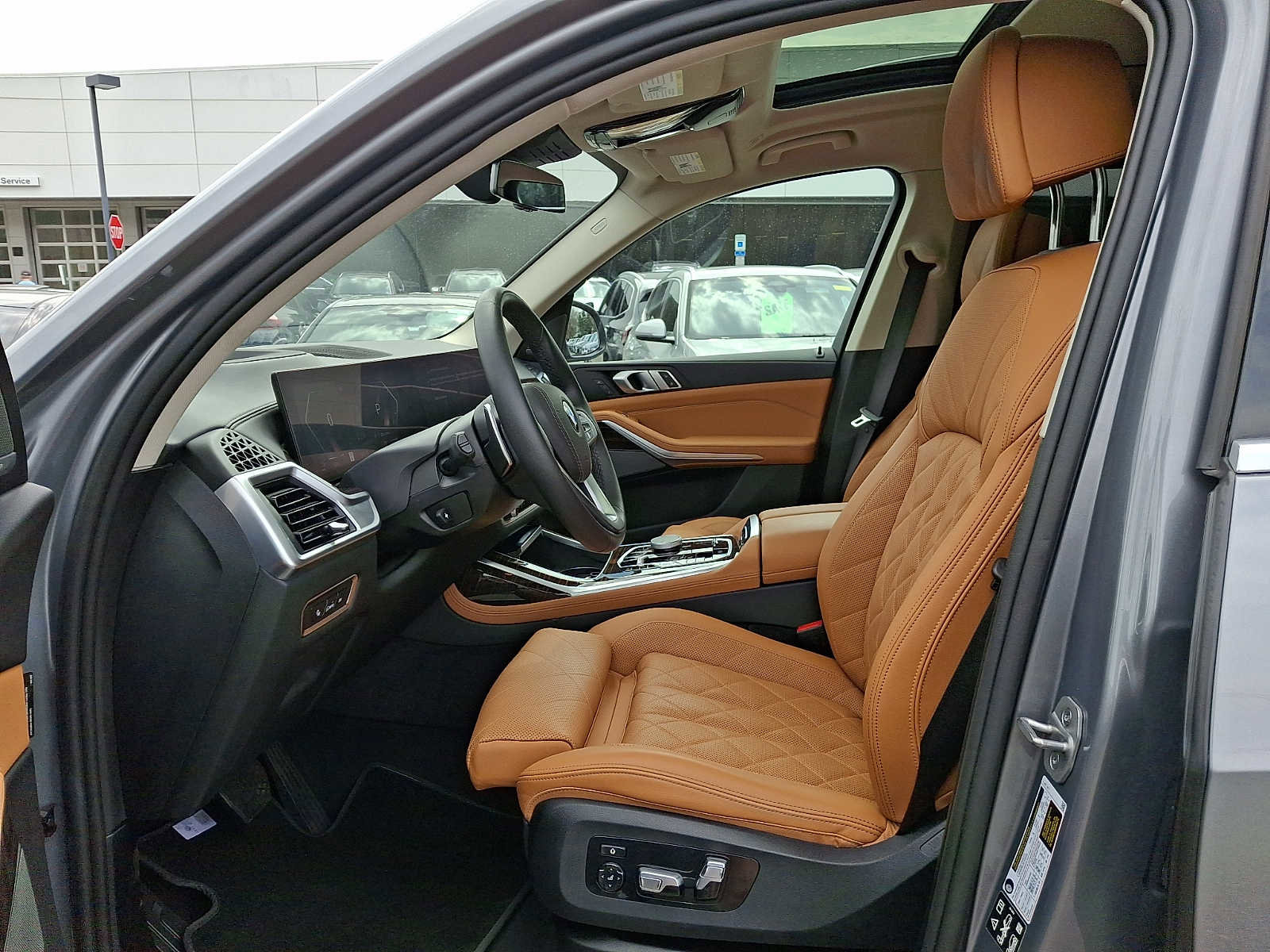 Certified 2024 BMW X7 xDrive40i image 15