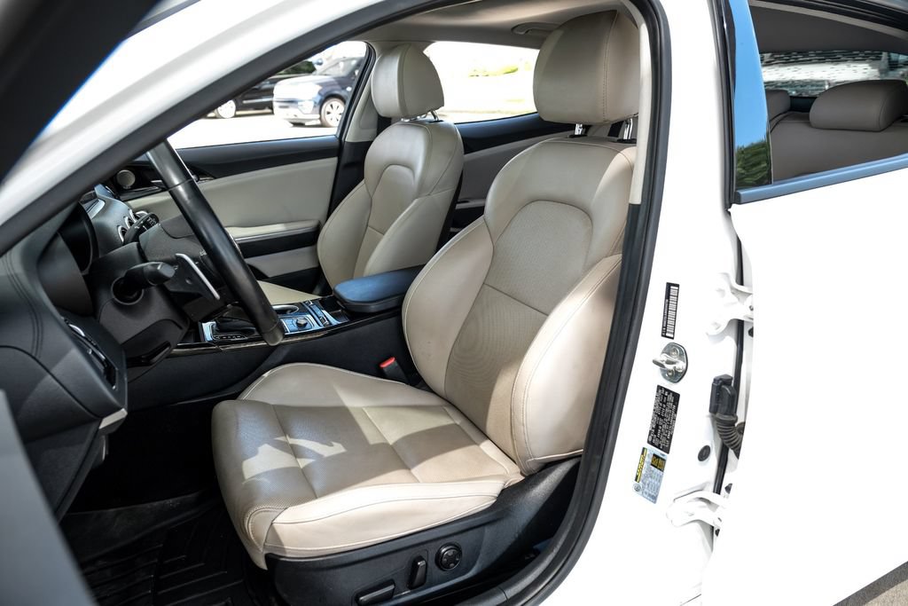 Used 2019 Kia Stinger w/ Sun & Sound Package RWD image 35