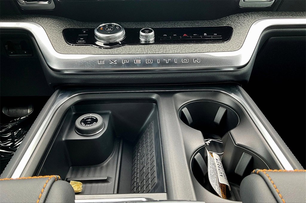 New 2025 Ford Expedition Tremor image 13