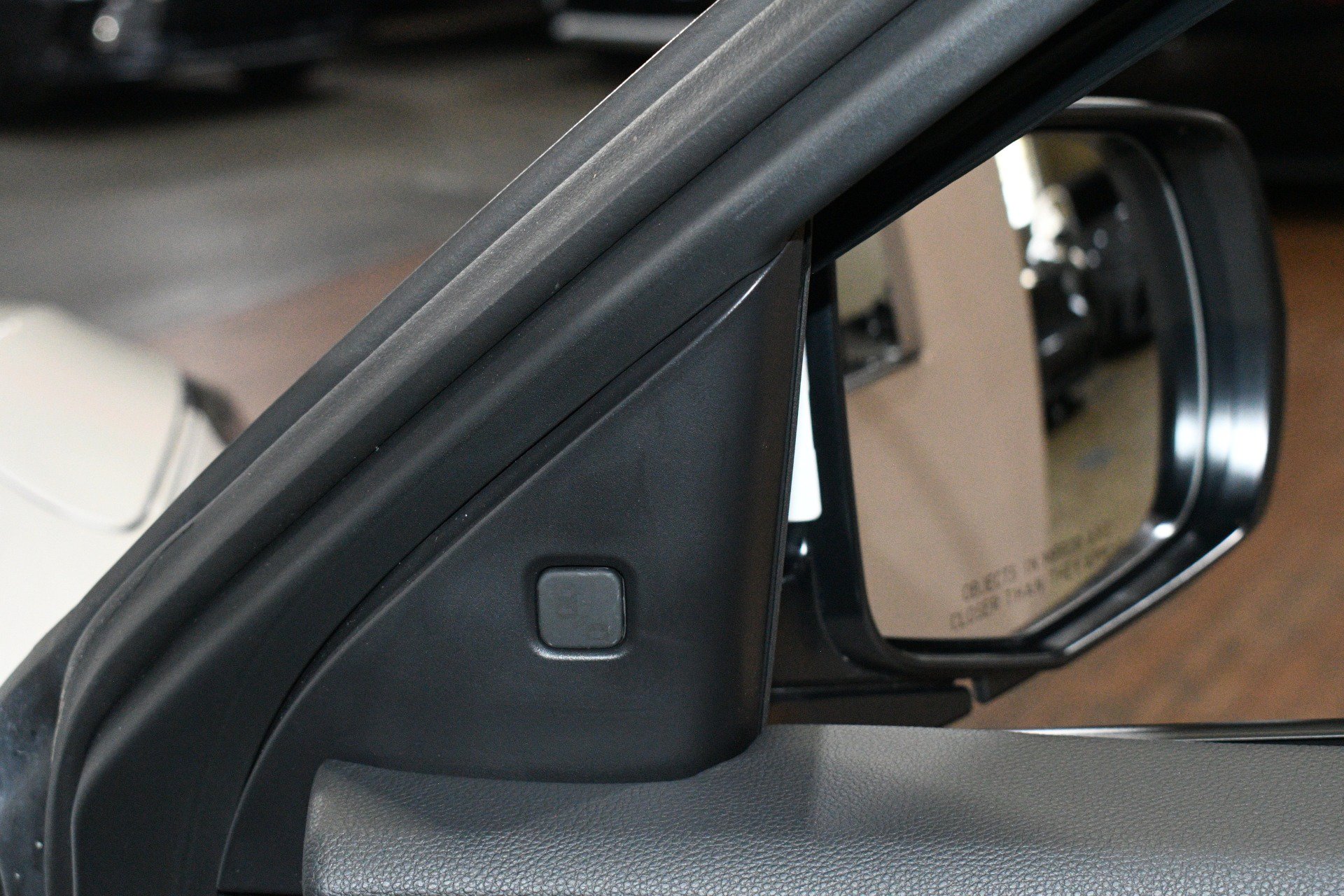 Used 2025 Acura RDX SH-AWD image 64