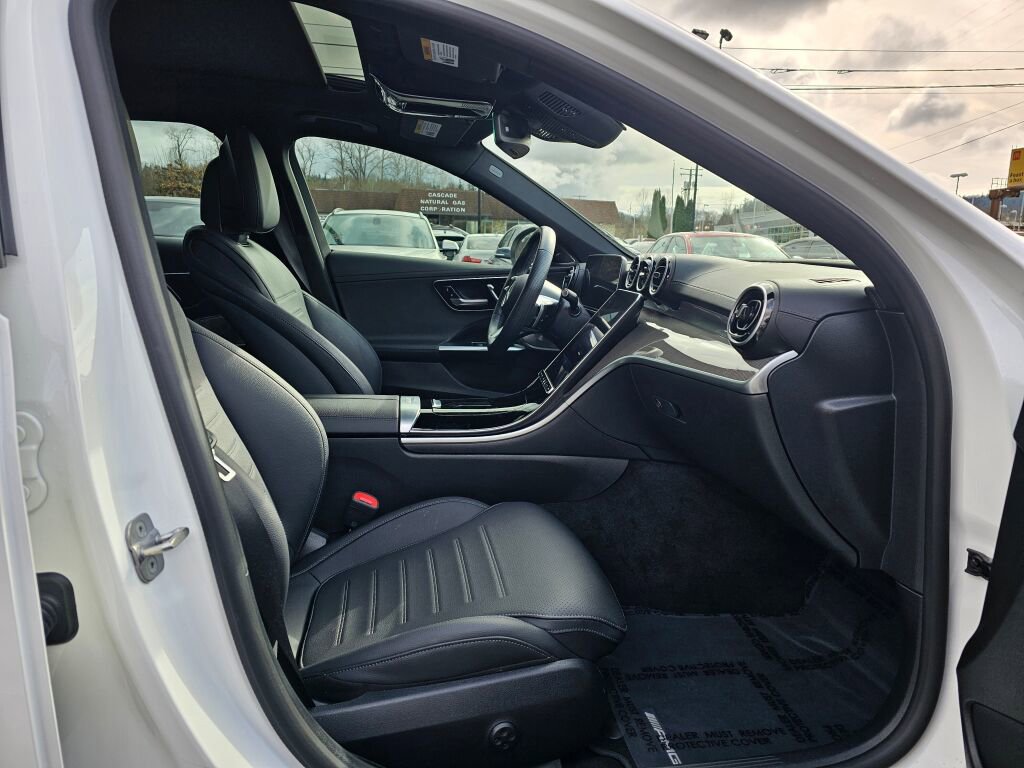 Used 2024 Mercedes-Benz C 300 4MATIC Sedan w/ Pinnacle Trim Package image 10