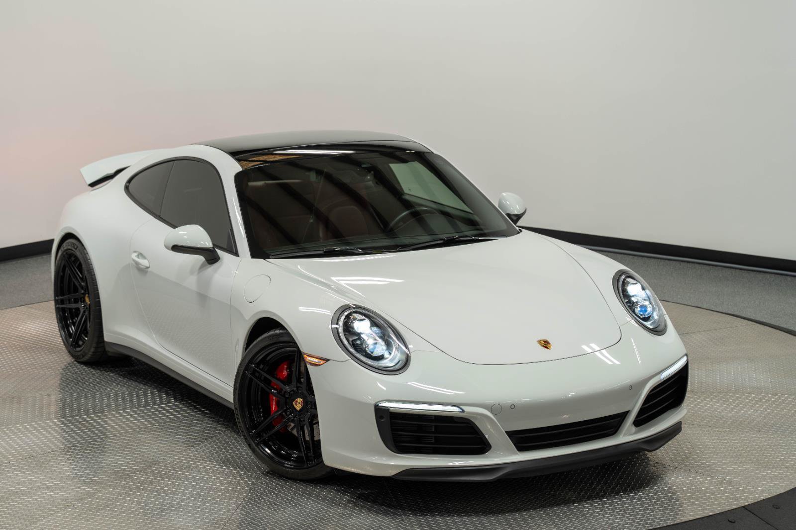 Used 2018 Porsche 911 Carrera 4S AWD/4WD image 33