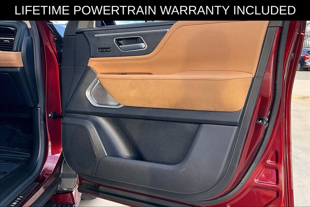 Certified 2025 INFINITI QX80 Sensory image 24