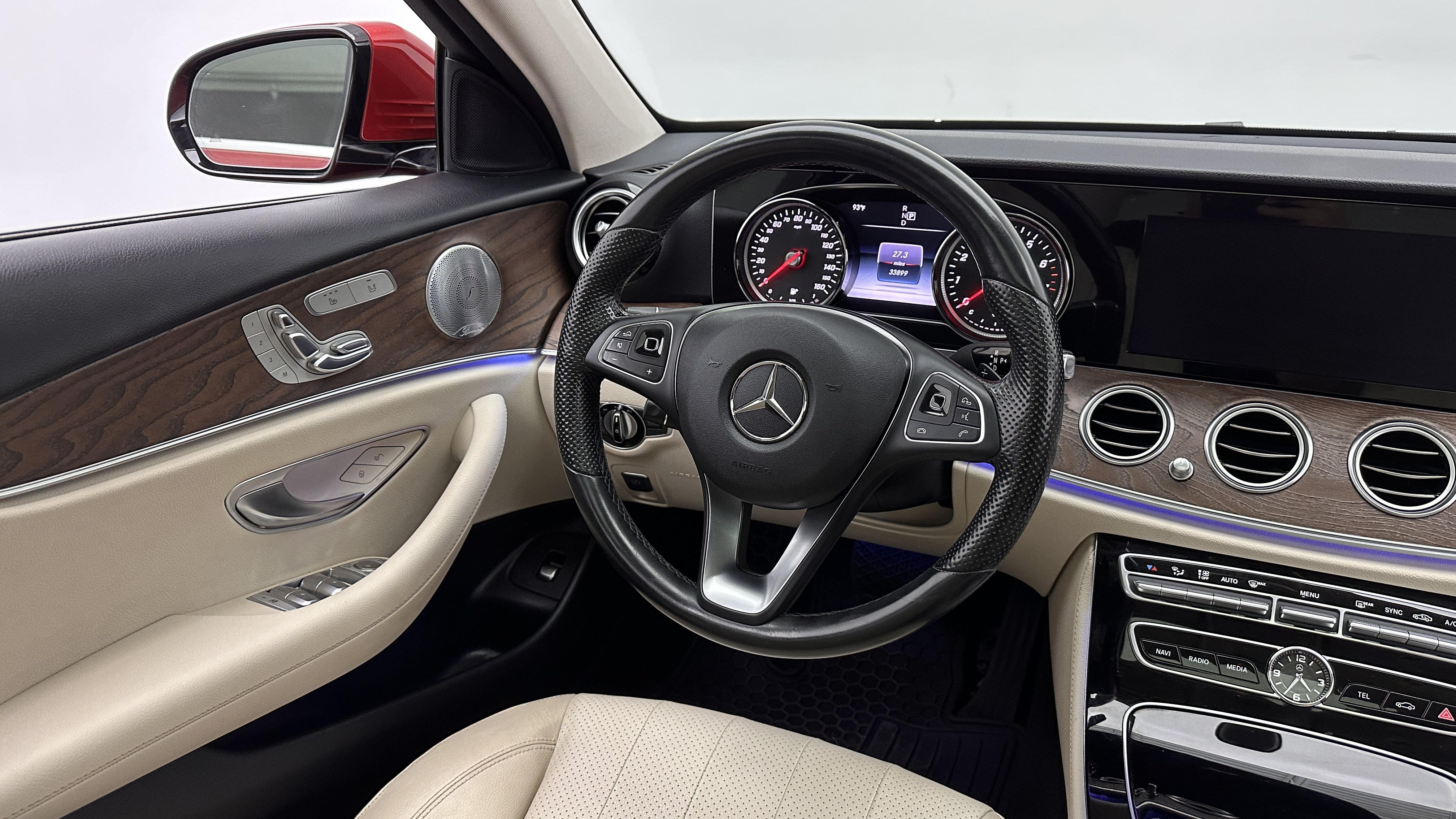 Used 2017 Mercedes-Benz E 300 image 26