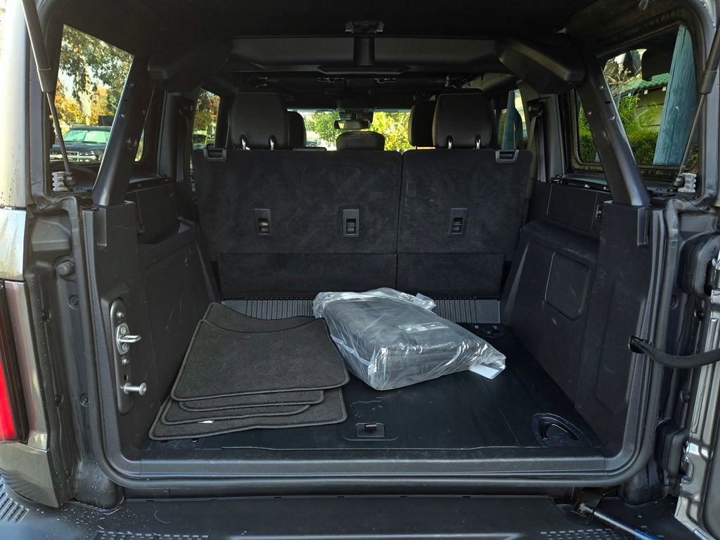 Used 2023 Ford Bronco Badlands image 27