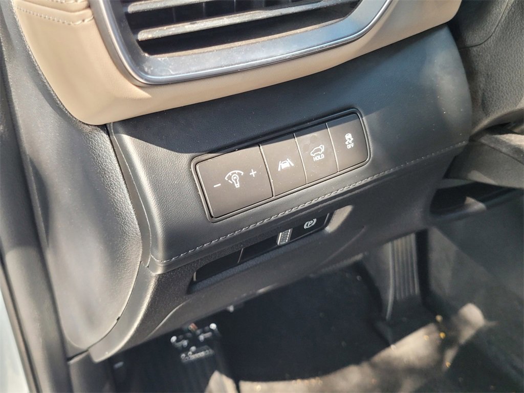 Used 2022 Hyundai Santa Fe Limited w/ Cargo Package image 17