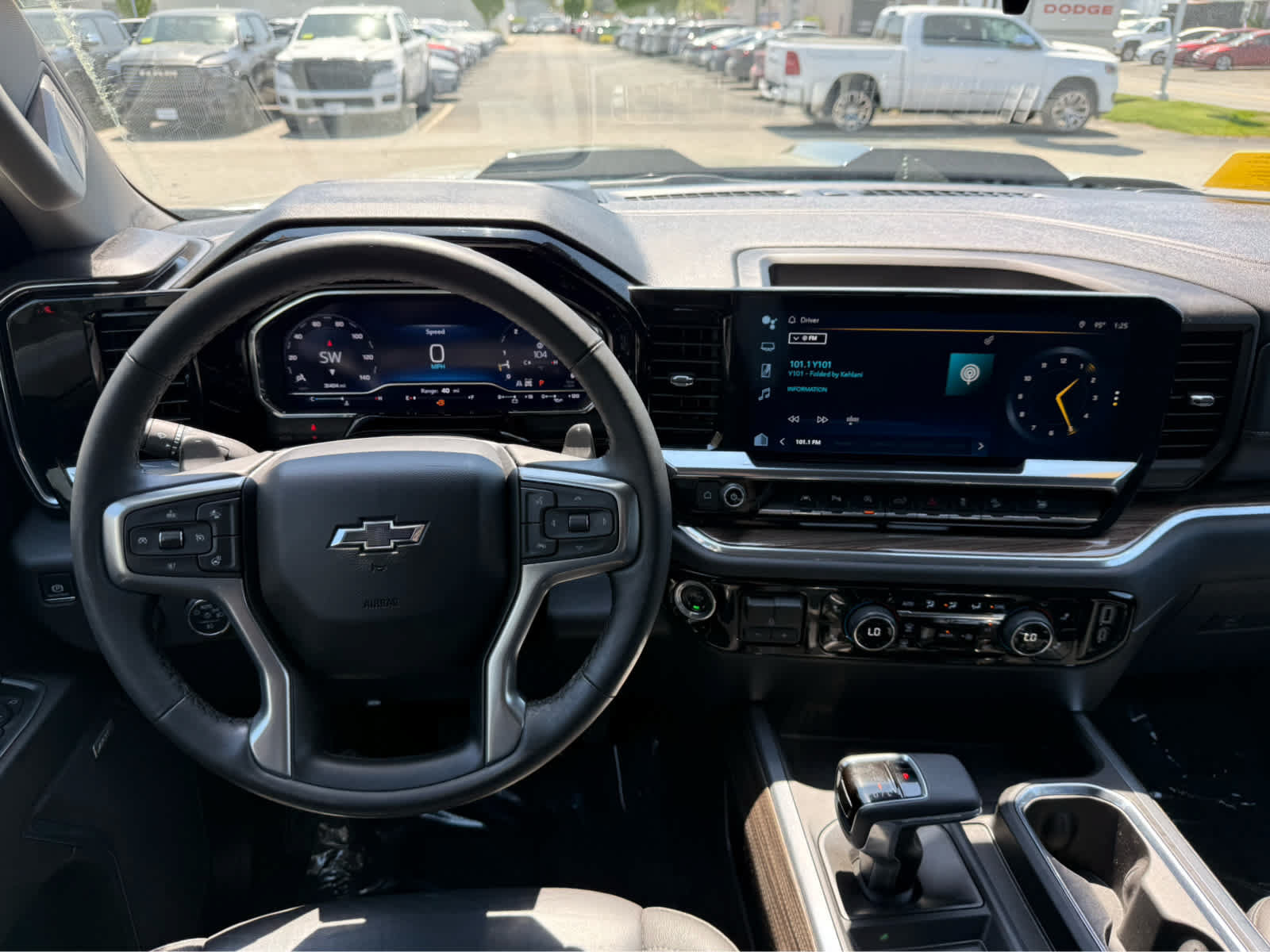 Used 2024 Chevrolet Silverado 1500 LT Trail Boss w/ Convenience Package II AWD/4WD image 14