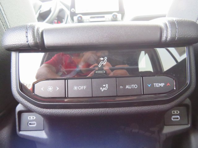 New 2026 Toyota Grand Highlander LE image 23