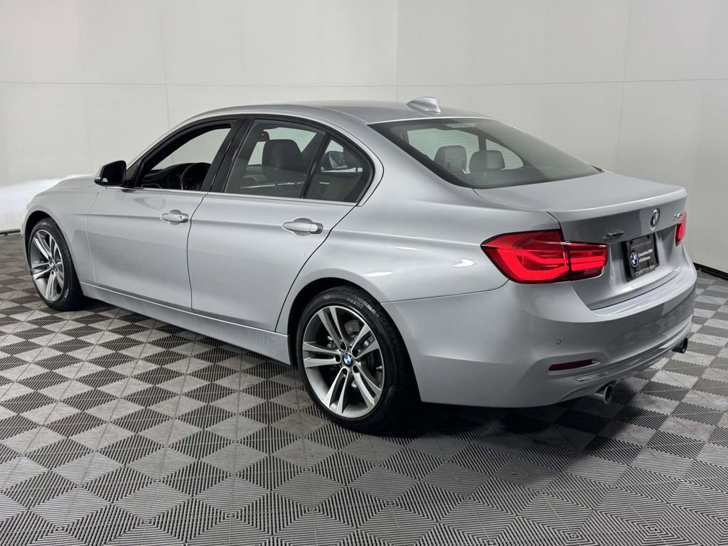 Used 2018 BMW 340i xDrive Sedan w/ Premium Package AWD/4WD image 8