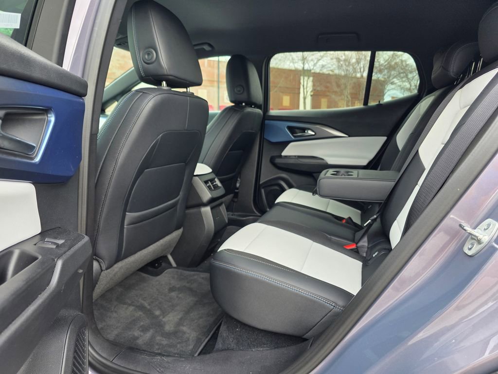 Certified 2025 Chevrolet Equinox EV LT image 29
