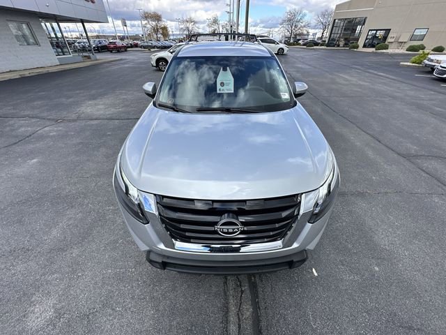 New 2025 Nissan Pathfinder SV image 32