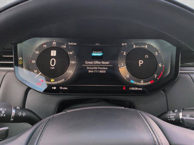 Used 2025 Land Rover Range Rover SE AWD/4WD image 10
