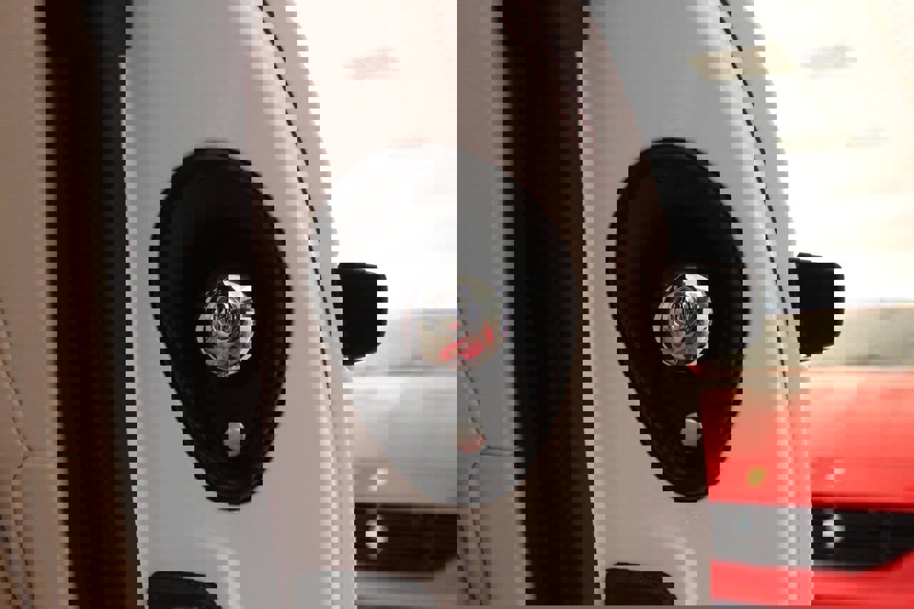 Used 2019 Rolls-Royce Dawn RWD image 29