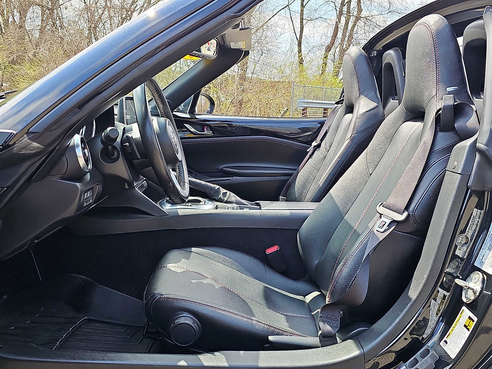 Used 2017 MAZDA MX-5 Miata RF Grand Touring RWD image 13