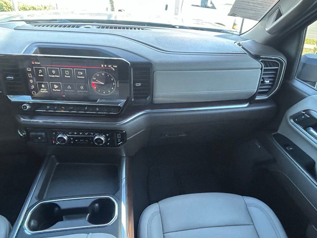 Used 2024 GMC Sierra 2500 SLT w/ SLT Premium Package image 17