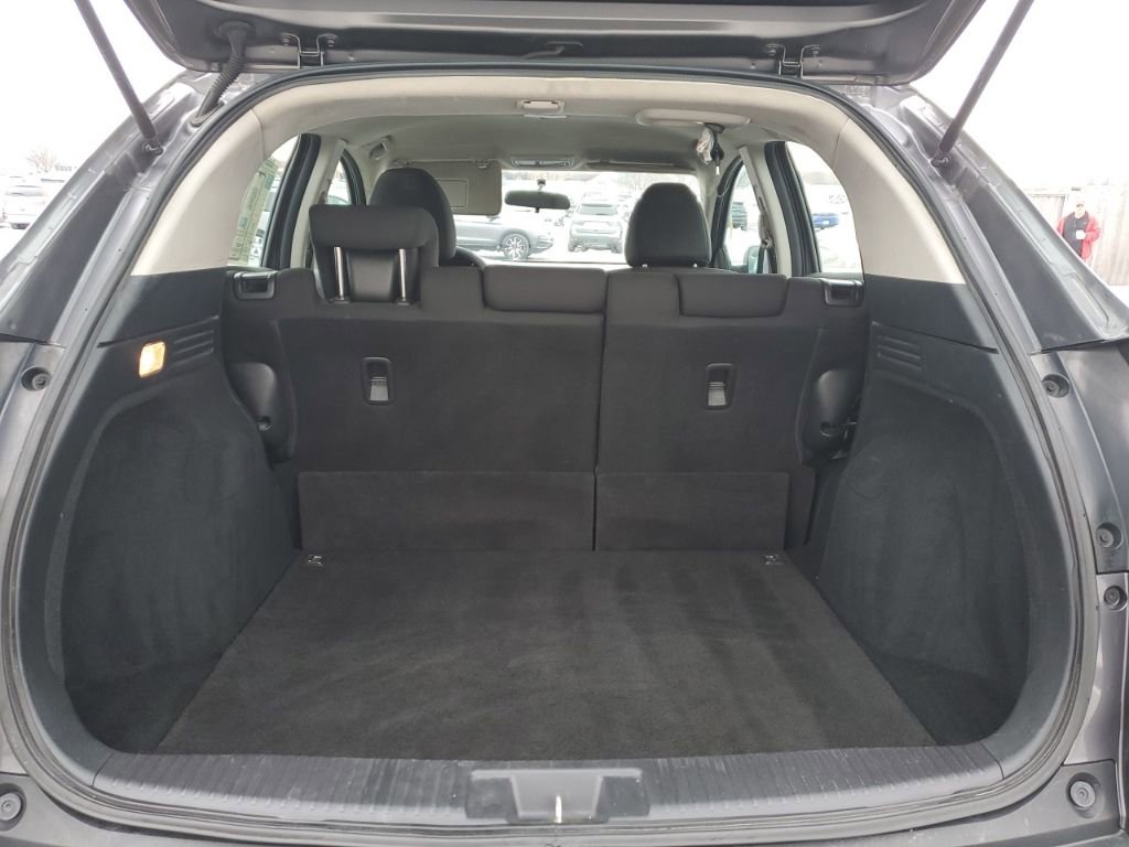 Used 2018 Honda HR-V LX image 32