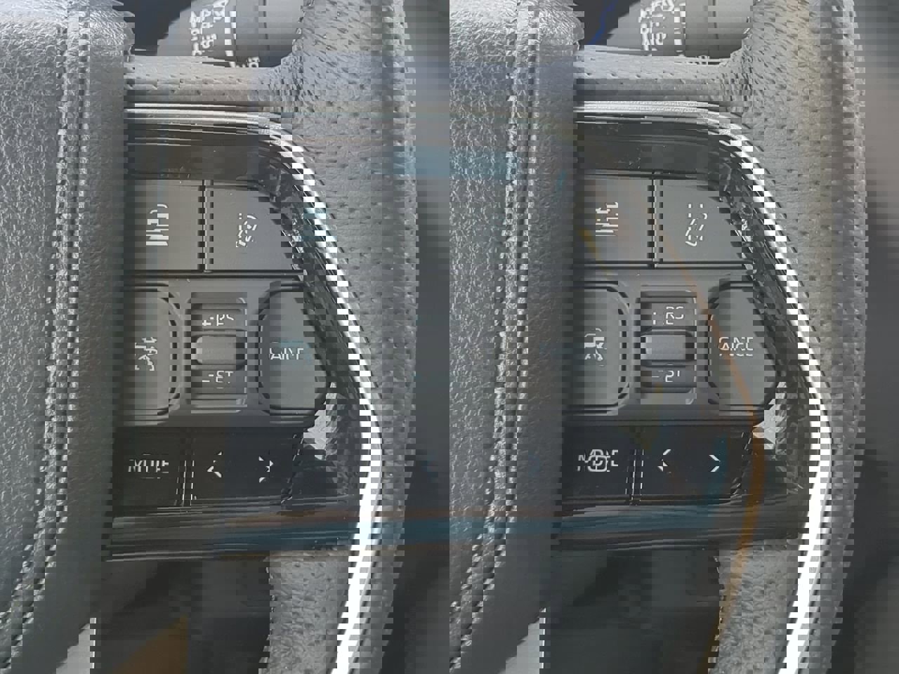 Used 2025 Toyota Tundra Platinum image 25