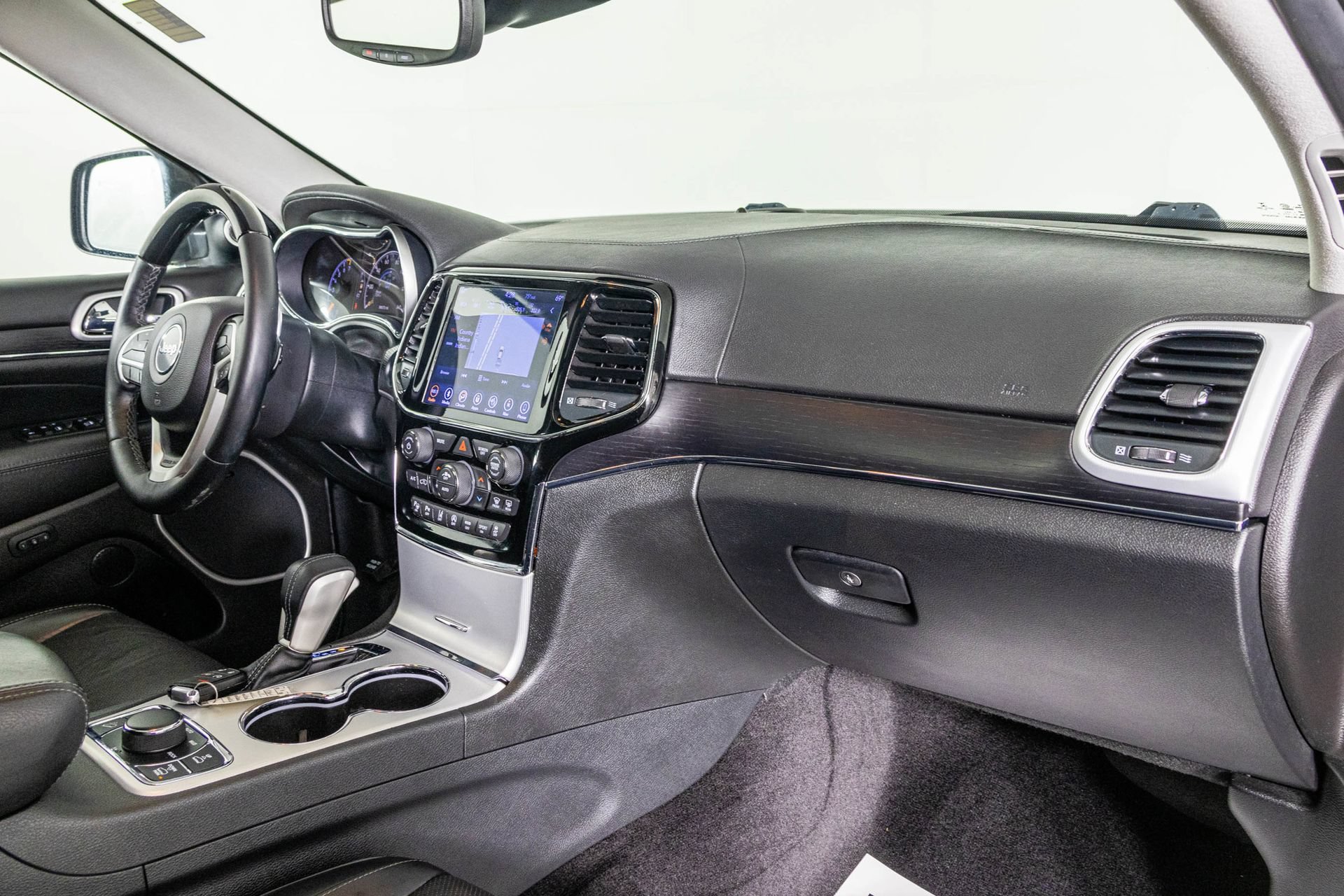 Used 2019 Jeep Grand Cherokee Summit w/ Platinum Series Group AWD/4WD image 51