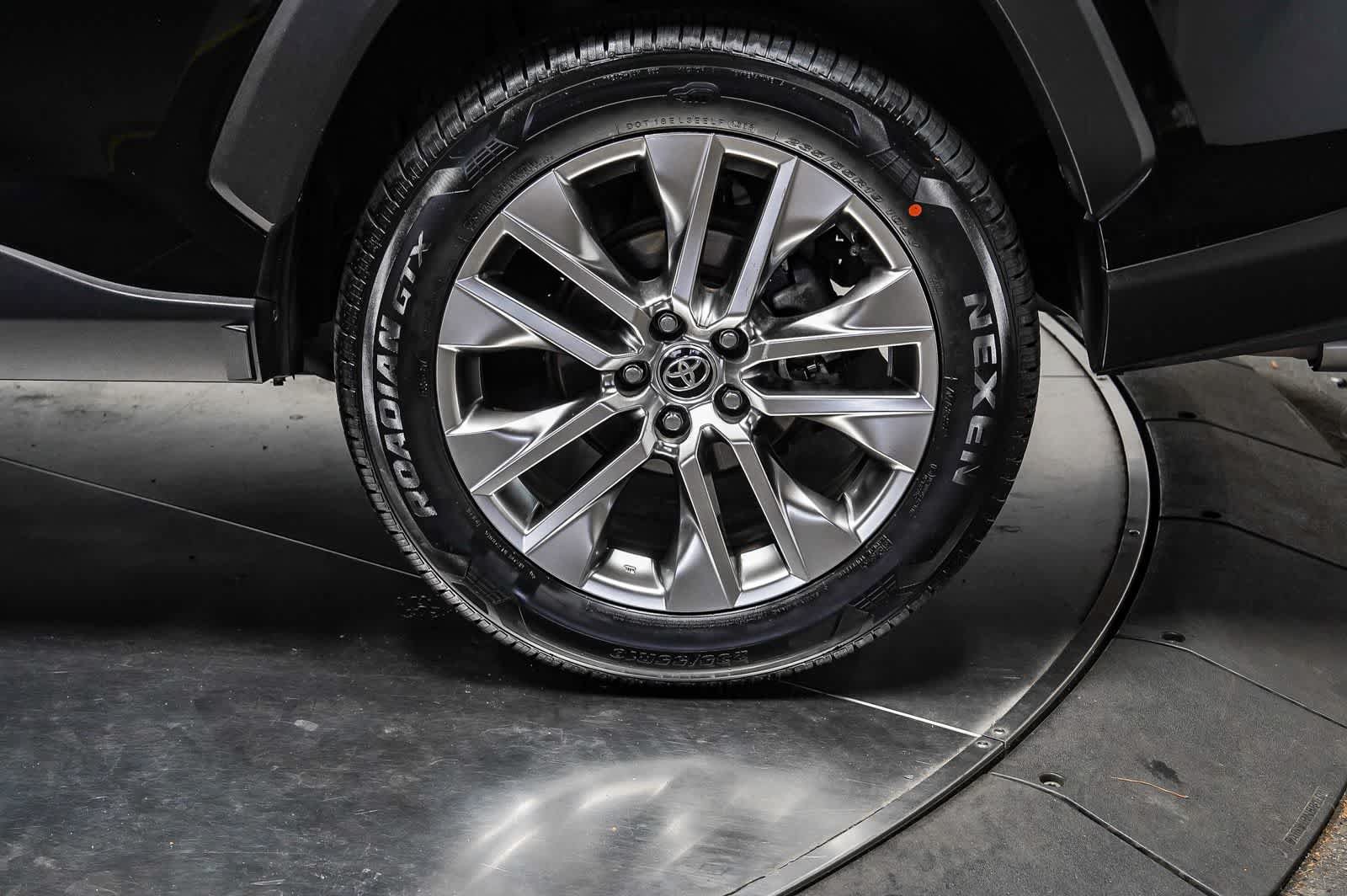 Certified 2021 Toyota RAV4 Limited FWD image 11