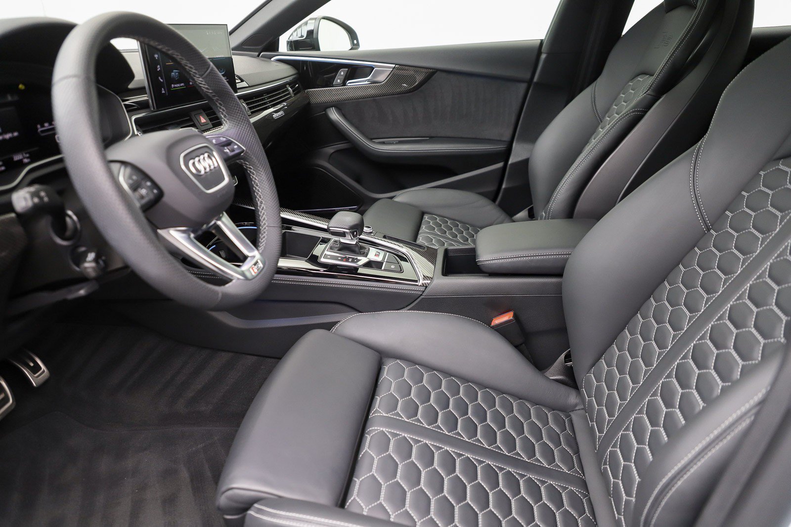 Used 2023 Audi RS 5 Sportback AWD/4WD image 23