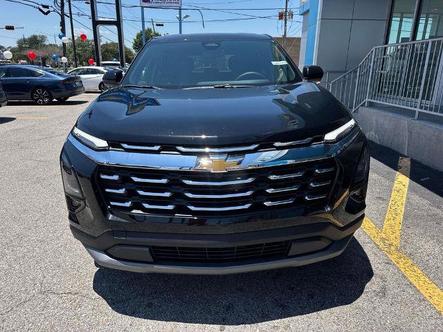 New 2026 Chevrolet Equinox LT w/ Safety and Technology Package FWD image 2
