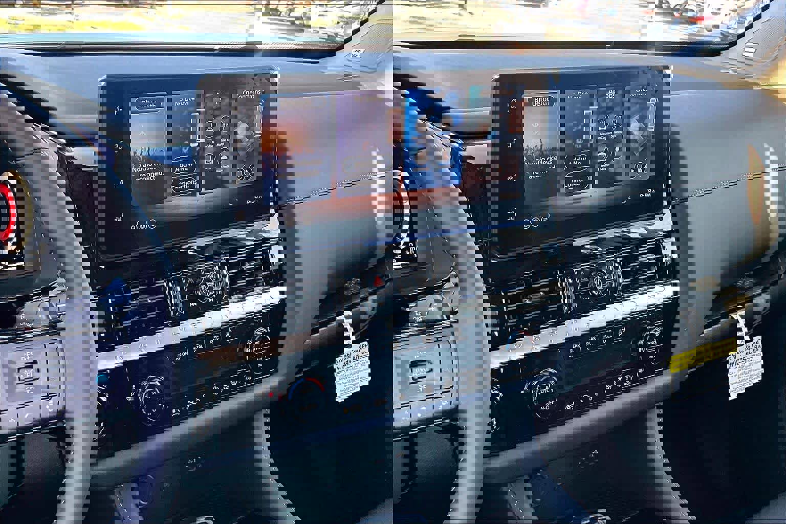 New 2026 Nissan Pathfinder SL image 6