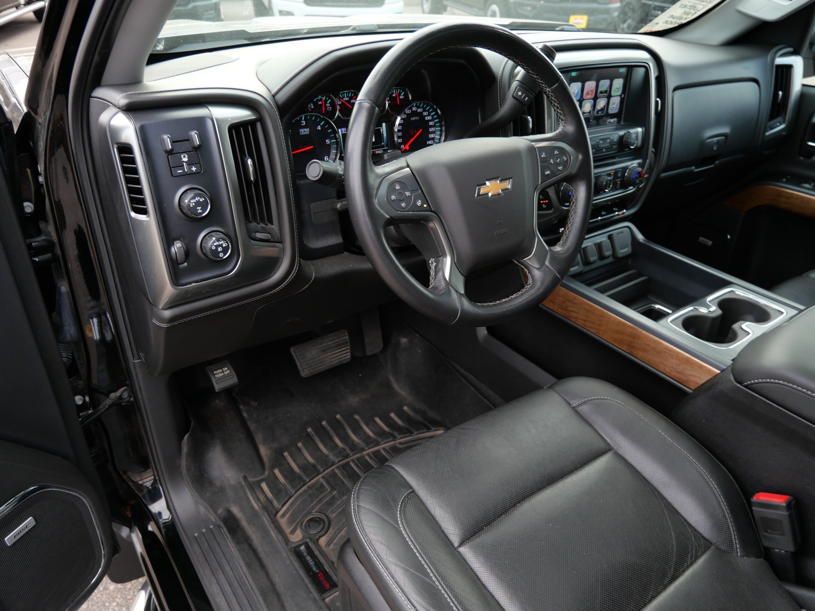 Used 2018 Chevrolet Silverado 1500 LTZ w/ Sport Package AWD/4WD image 21