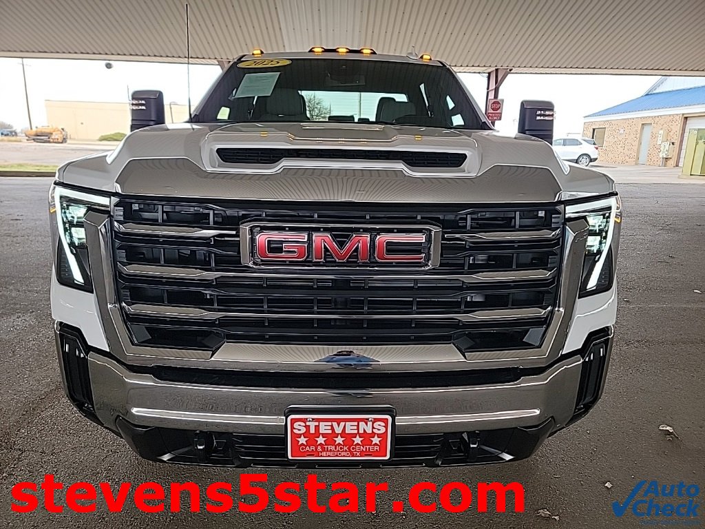 Used 2025 GMC Sierra 2500 SLT w/ SLT Convenience Package image 4