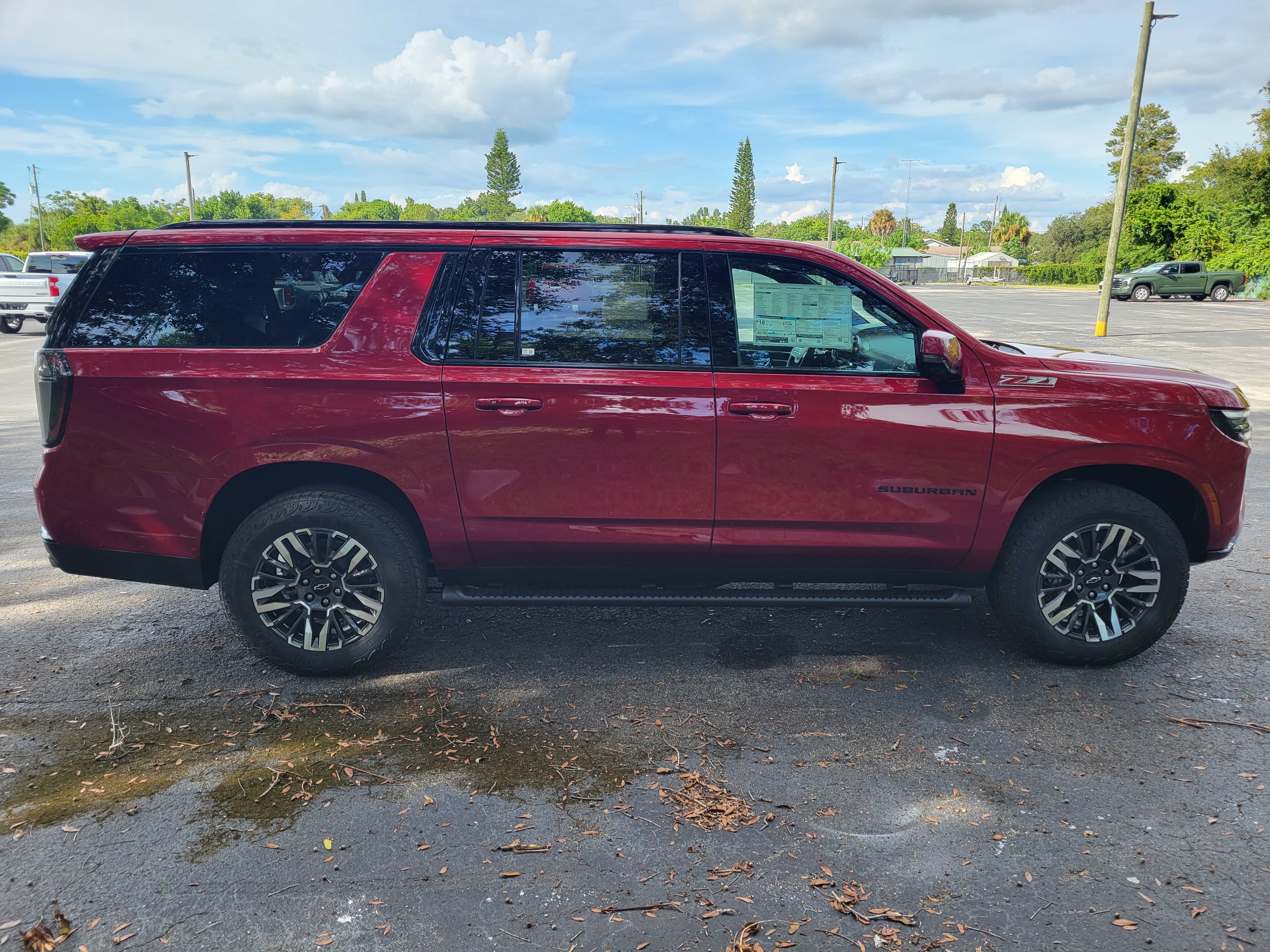 New 2026 Chevrolet Suburban Z71 w/ Z71 Off-Road Package AWD/4WD image 4