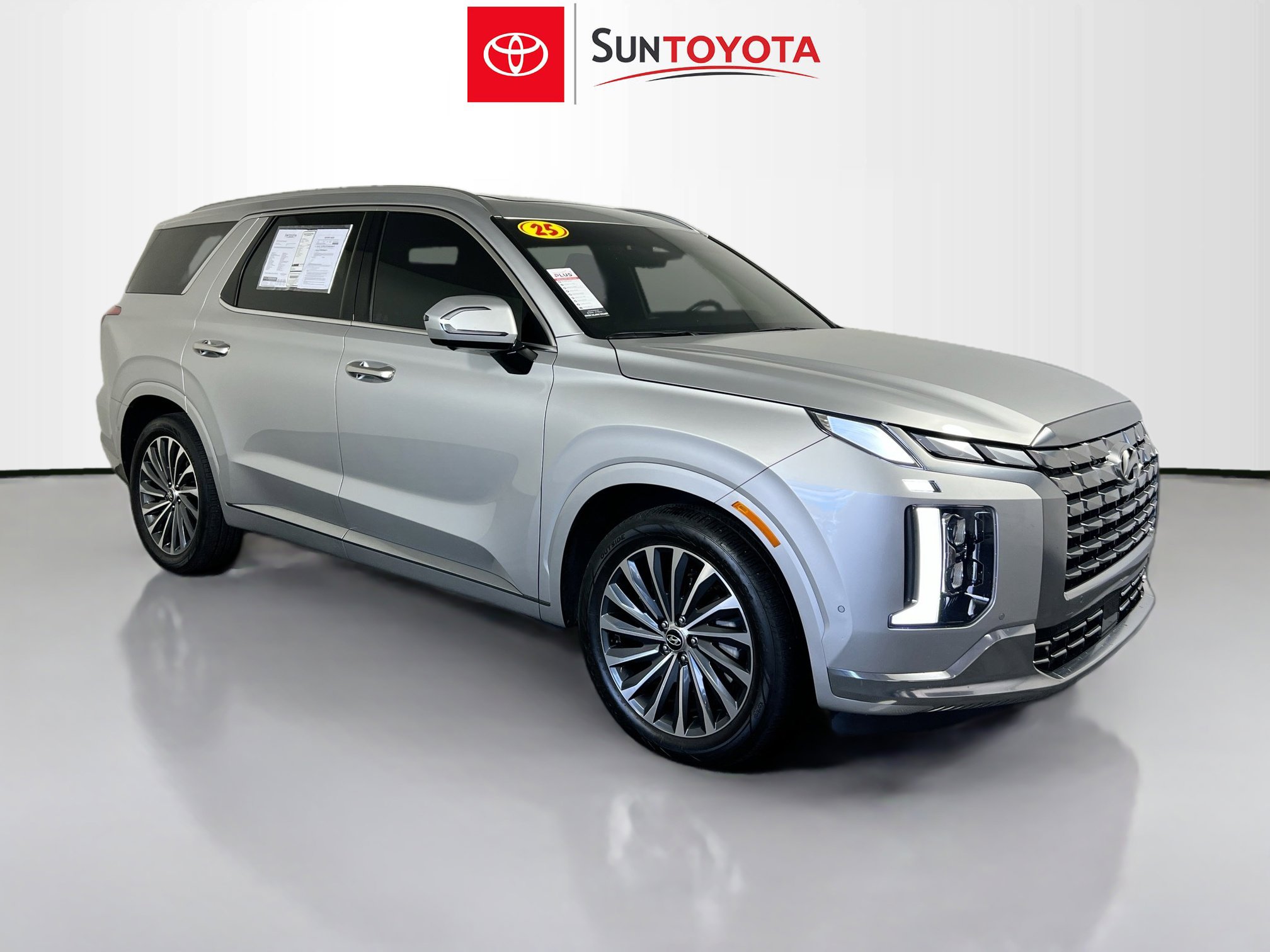 Used 2025 Hyundai Palisade Calligraphy image 1