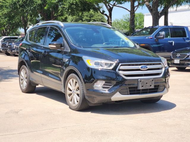 Used 2018 Ford Escape Titanium FWD image 3
