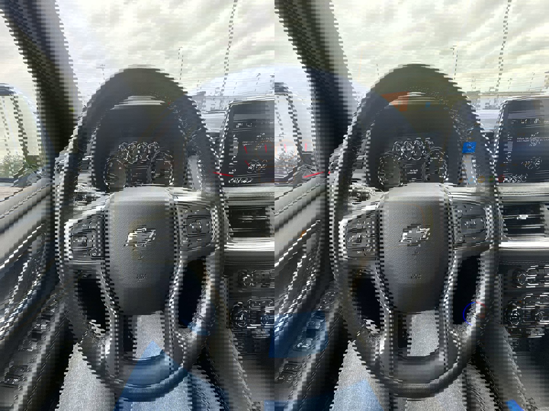 Certified 2021 Chevrolet Tahoe Z71 w/ Luxury Package image 14