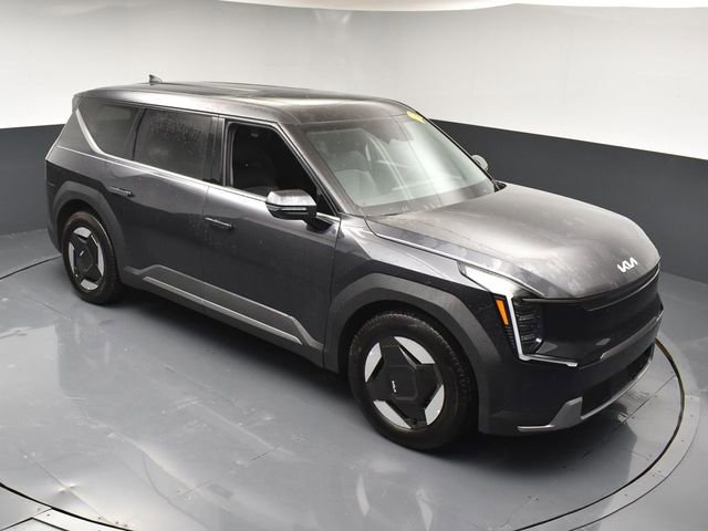 Used 2026 Kia EV9 Light image 40