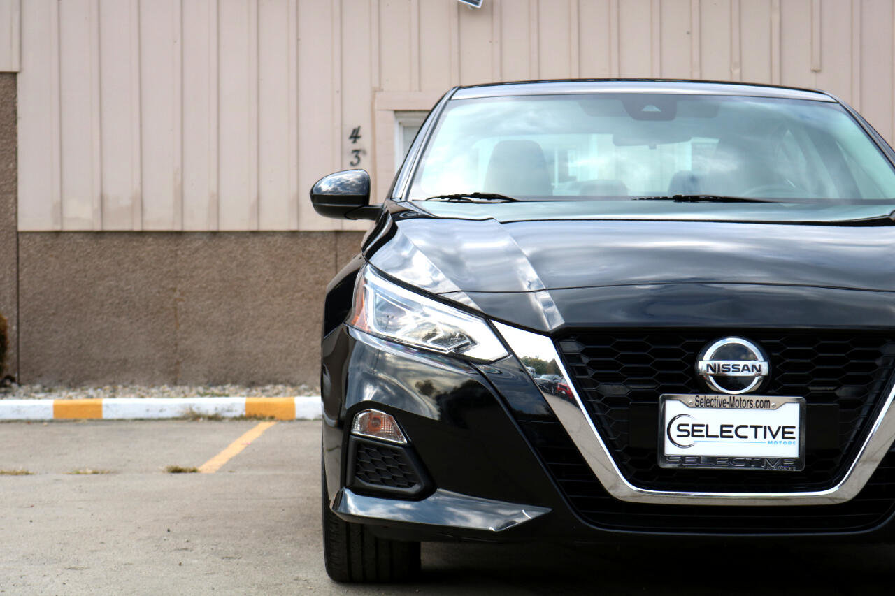 Used 2021 Nissan Altima 2.5 SR image 3