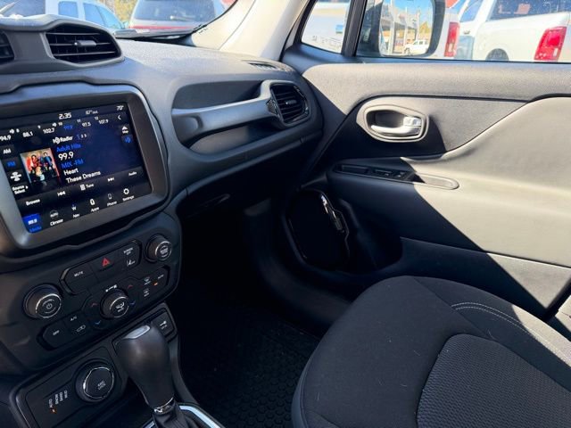 Used 2023 Jeep Renegade Altitude image 18