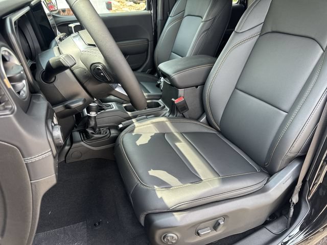 New 2026 Jeep Wrangler Unlimited Sahara w/ Whitecap Package AWD/4WD image 21