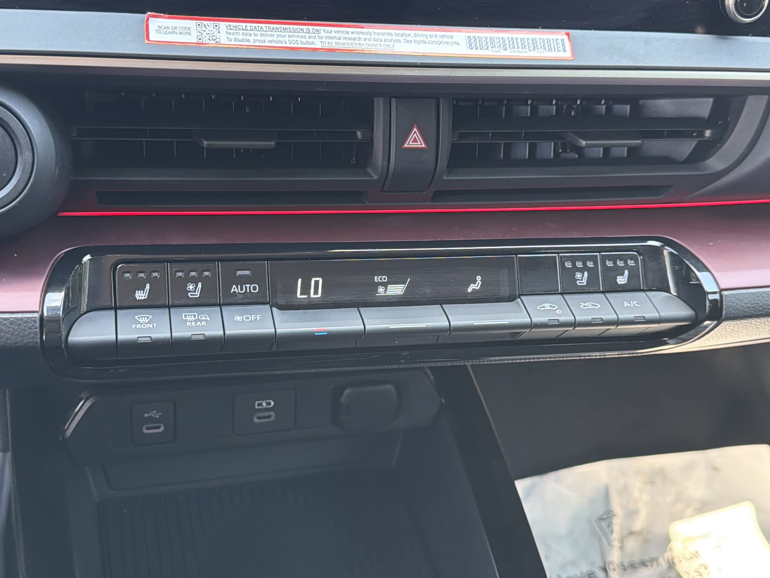 Used 2024 Toyota Prius Prime Premium w/ Advanced Technology Package FWD image 7