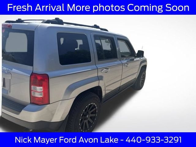 Used 2017 Jeep Patriot Sport w/ Power Value Group FWD image 4