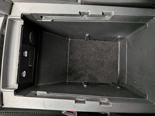 Used 2024 MAZDA MAZDA3 s FWD image 19