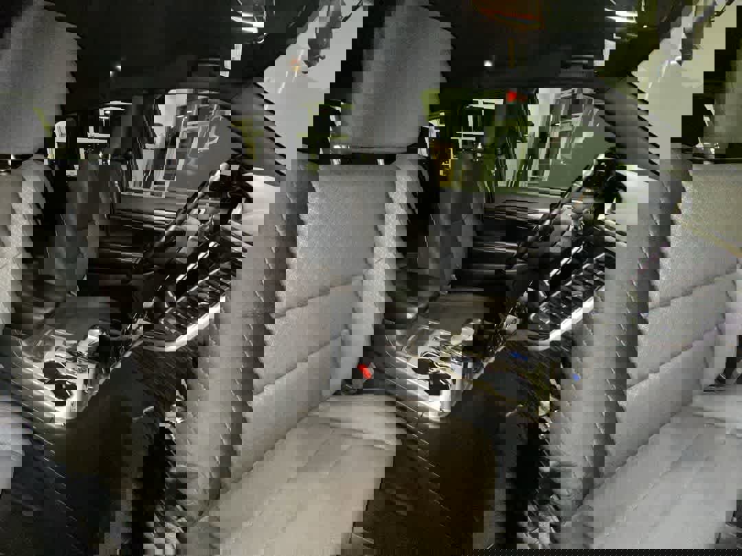 Used 2020 Jeep Grand Cherokee Laredo image 25