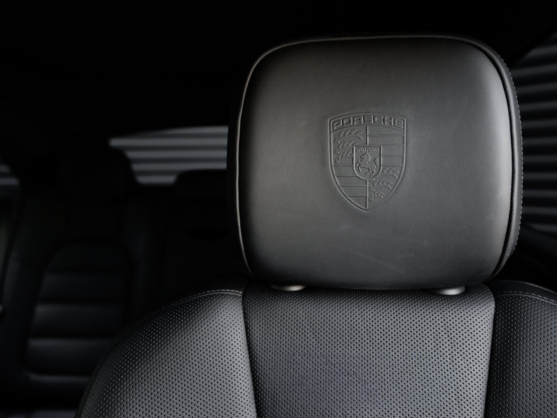 Certified 2026 Porsche Macan AWD/4WD image 15