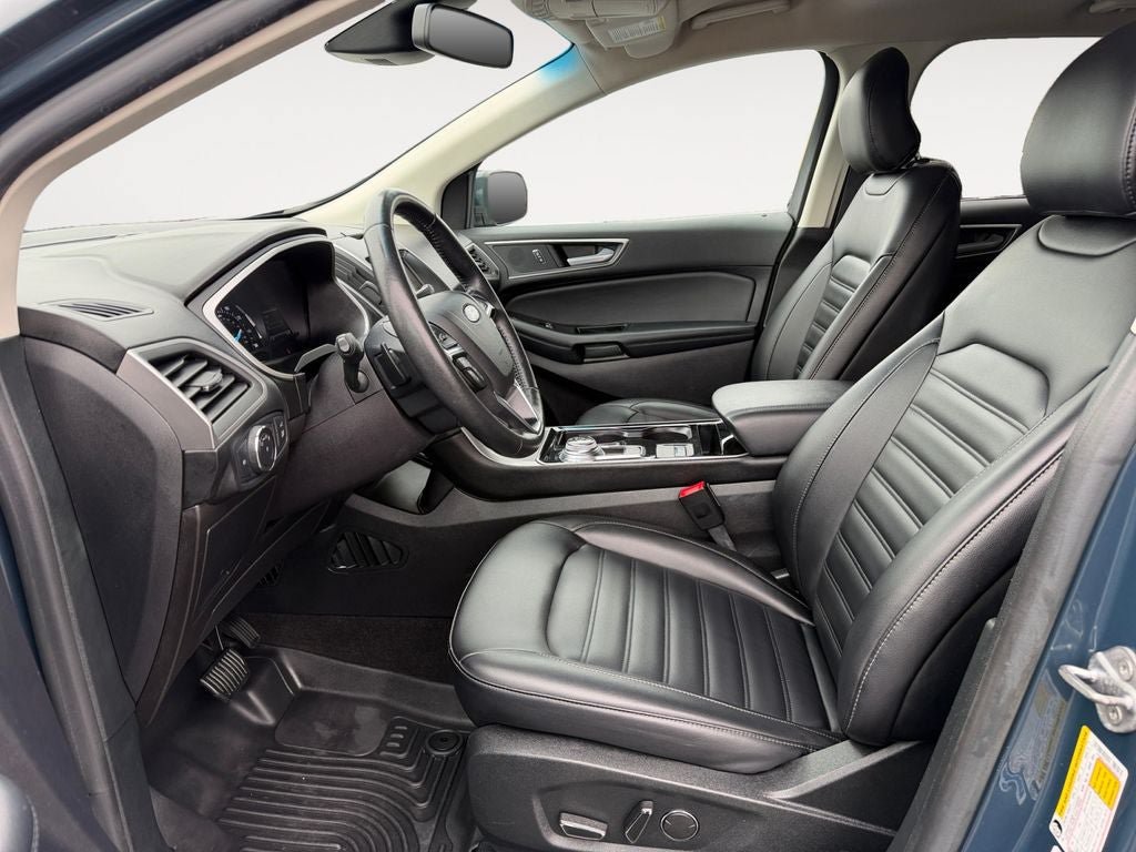 Used 2019 Ford Edge SEL w/ Equipment Group 201A AWD/4WD image 6