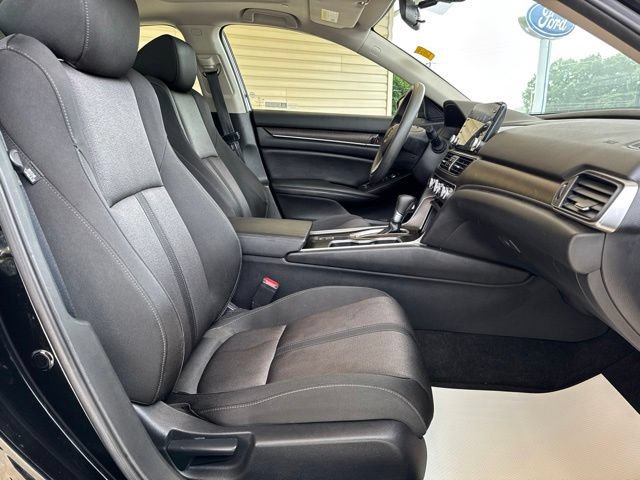 Used 2019 Honda Accord EX image 24