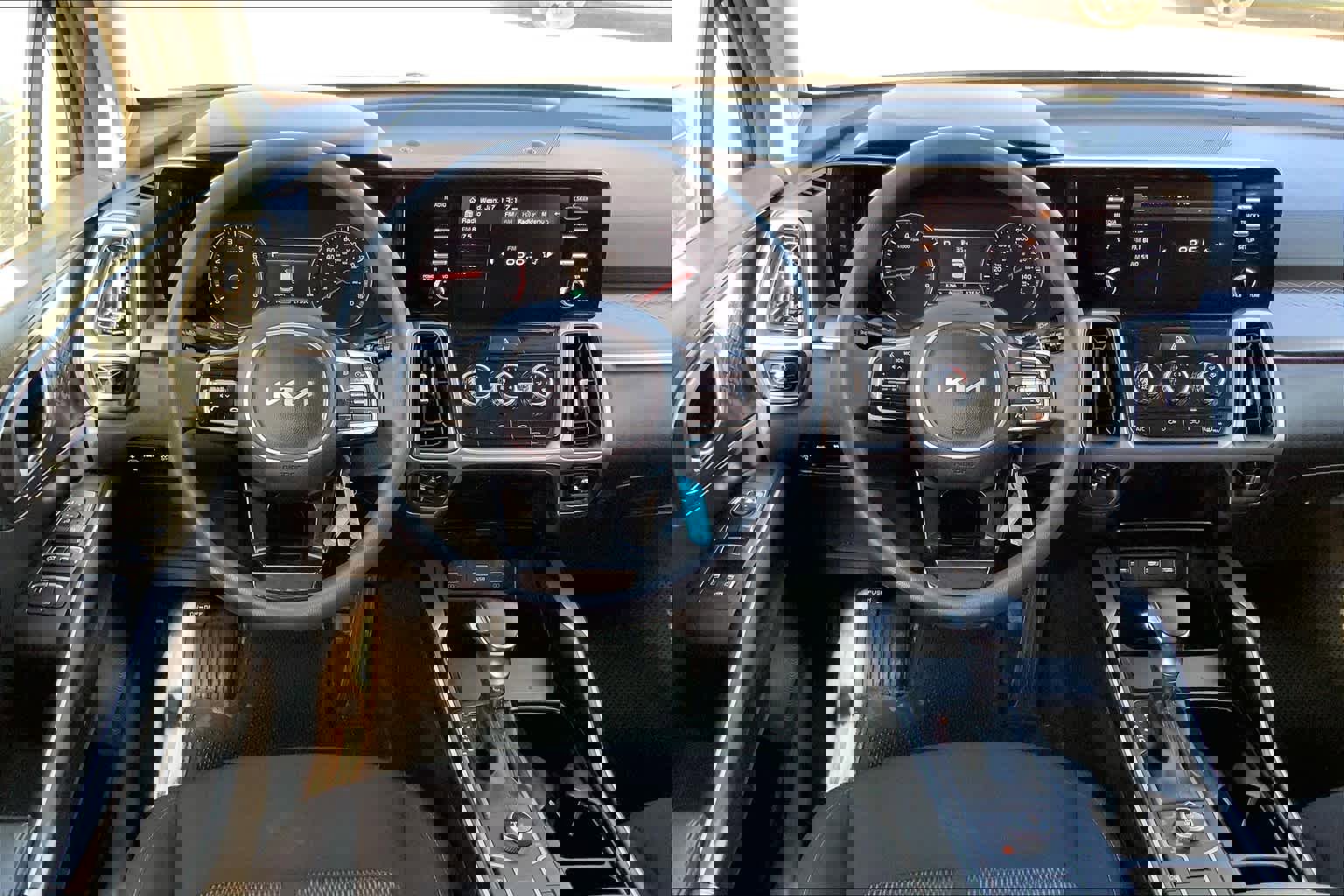 Used 2022 Kia Sorento LX AWD/4WD image 6