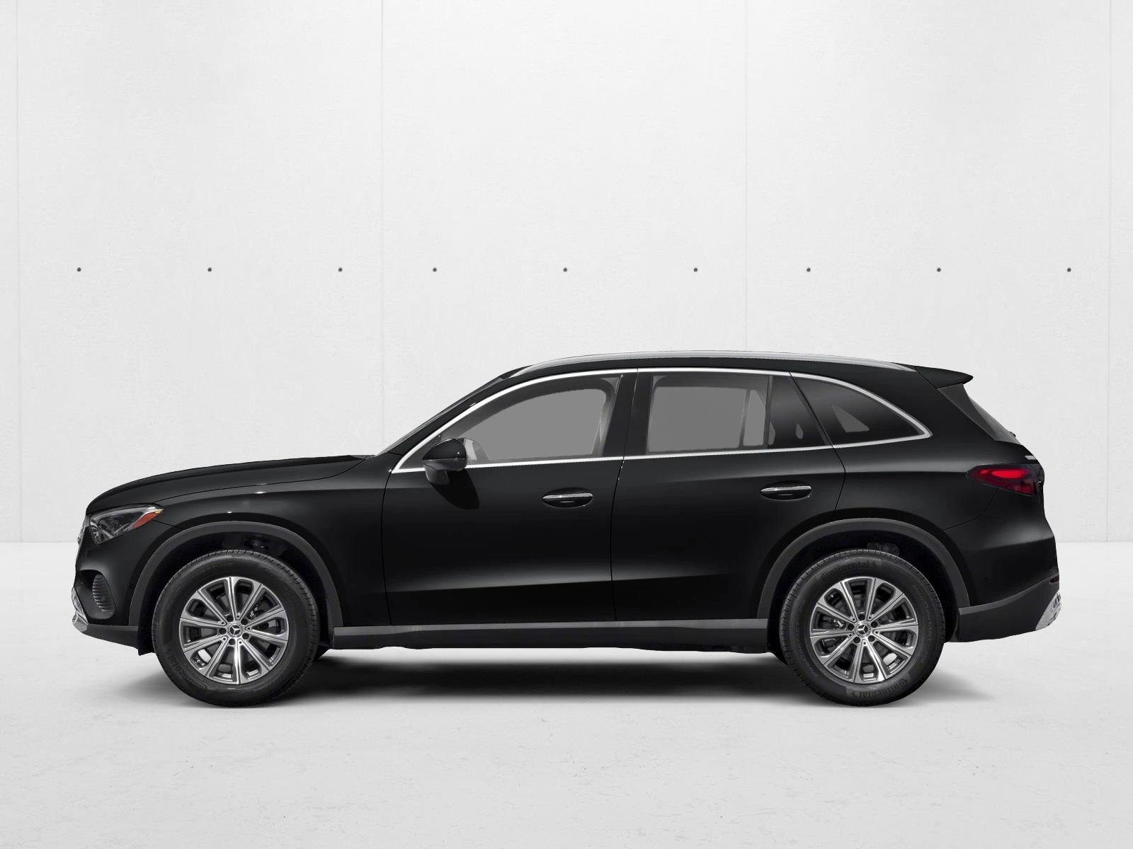 Used 2026 Mercedes-Benz GLC 300 4MATIC image 3