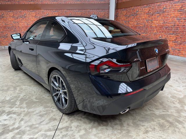 Used 2025 BMW 230i xDrive Coupe w/ Premium Package image 3