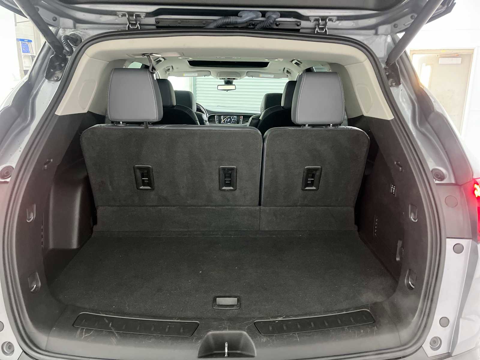 Used 2019 Buick Enclave Premium w/ Experience Buick Package AWD/4WD image 27