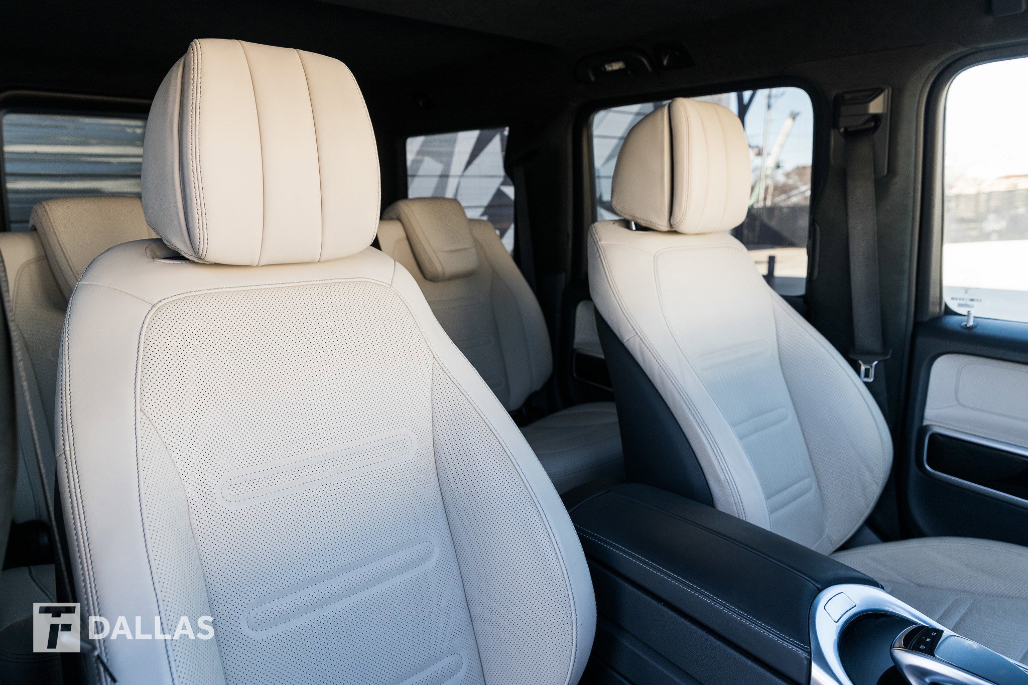 Used 2023 Mercedes-Benz G 550 image 41