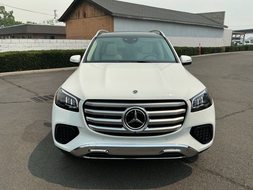 New 2026 Mercedes-Benz GLS 450 4MATIC image 4
